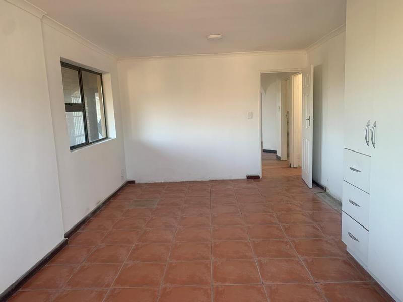 6 Bedroom Property for Sale in High Places Western Cape